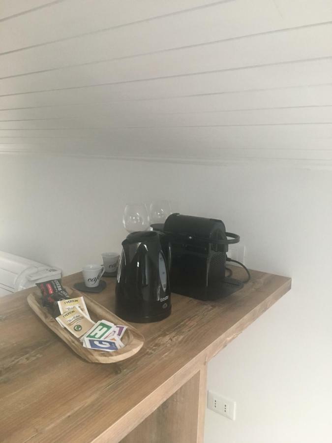 La Mansarda Di Juliette Apartment Десенцано дел Гарда Екстериор снимка